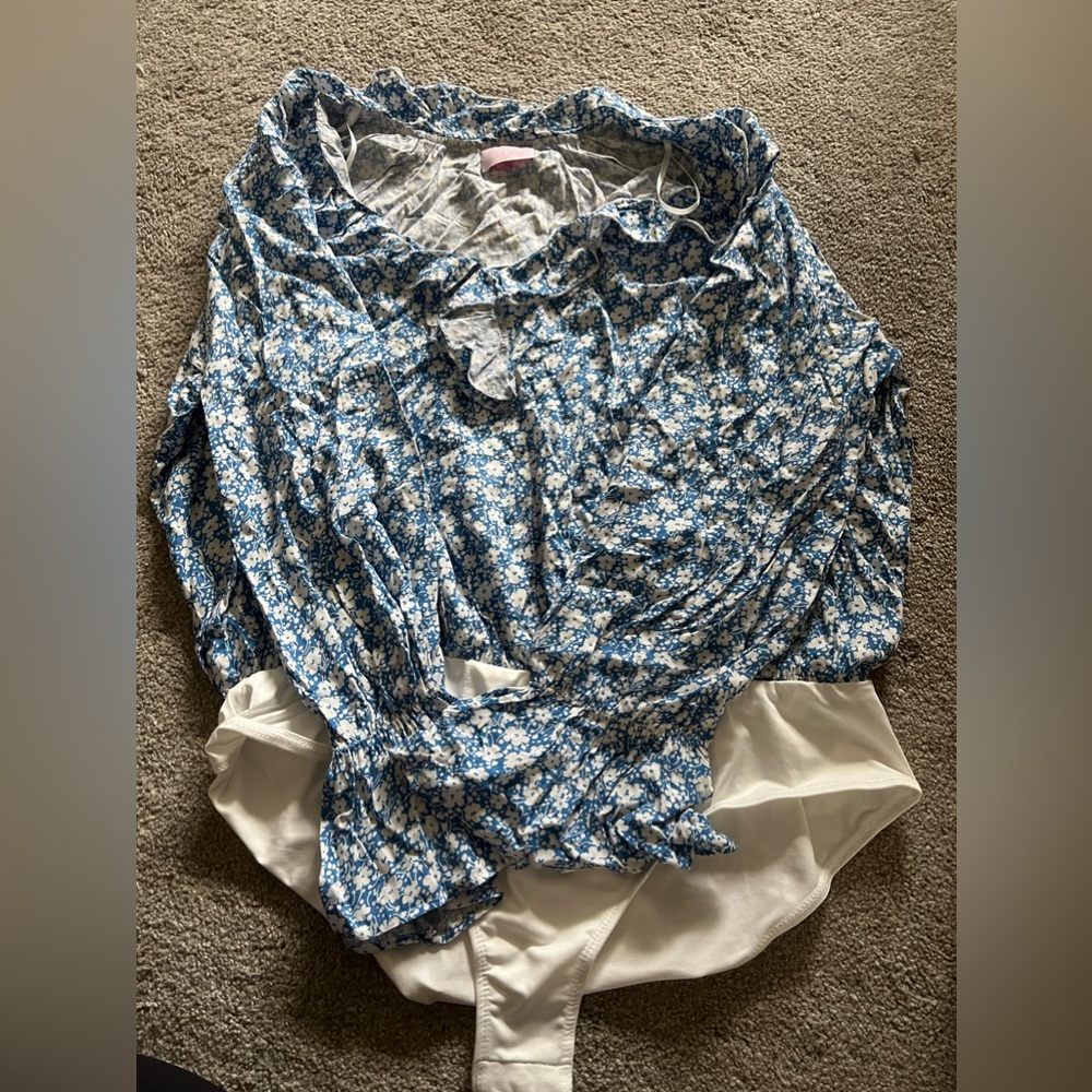 Pink Lily Floral long sleeved bodysuit Size 2XL